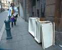 Muebles abandonados en la calle